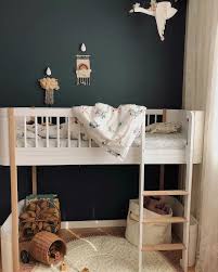 Many of you have asked for a queen sized version of this fabulous sleeper and i am finally obliging! 15 Diy Loft Bed Ideas How To Loft A Queen Full Or Twin Bed Apartment Therapy
