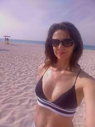 Judging by the private responses i received on twitter. Bev Turner On Twitter Hello Lucyberesford And Anouszkatate From Abu Dhabi Where I Ve Just Had My Hold Brightened By Your Poll About Rimming Only On Lbc See You Next Week Xx