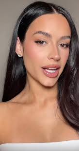 Hayley Sisson (h_sisson)