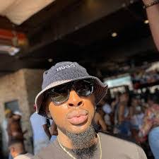 Carlos Febus's Instagram, Twitter & Facebook