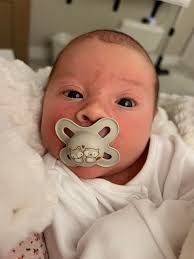 How to know if baby wants more milk?