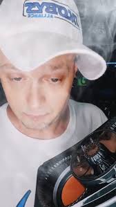 Amazon.com: DINDIN A109s-01 Wireless Bluetooth Speaker with Lights, 10W HD  Sound and Bass, Wood Body, Four Stereo Loud, Portable Record Speakers for  Home, Party, Outdoor, Travel, Gift : Electronics