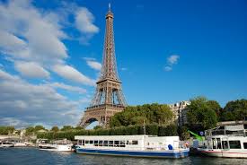 Unique hd photos of the eiffel tower in paris that have been taken over the past few years including while the uefa euro 2016 football was running. Hilton Suggests Travel Blog 10 Great Spots To View The Eiffel Tower