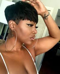 Veronica Maxwell Adu (vmaxwelladu)