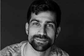 Grunnet uforutsette hendelser kan ikke Randi Berge Wandrup stille som  bokbader i dag, så Dirty Old Towns Mira Svartnes Thorsen stepper inn i  hennes sted. Velkommen til Sommerbibliotek på Cafe Generalens venner