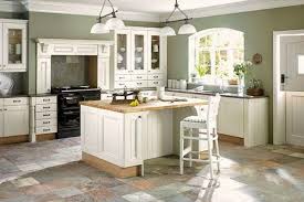 Idees Deco Pour Maison Moderne Couleur Peinture Pour Cuisine Avec Armoires En Chene Green Kitchen Walls Paint For Kitchen Walls Sage Green Kitchen Walls