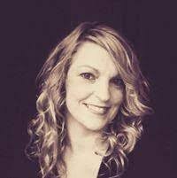 Amy Shonk's Instagram, Twitter & Facebook