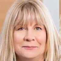 Sandra Lantz's Instagram, Twitter & Facebook