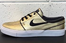 Toddler nike air max shoes are full of distinct designs and colors to excite your little one and send them running to show off their cool new kicks. Metallic Gold Sneakers Nike Gold