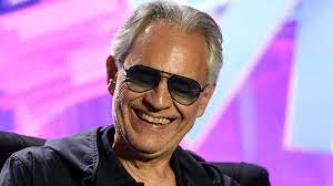 Andrea Bocelli en el Festival de Viña 2024: ¿qué provocó la ceguera del  tenor italiano?
