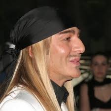 Maison Margiela reconduit le contrat de John Galliano (#1153024)