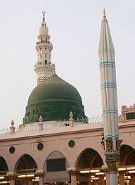 أقدم شخص مجهول الهوية مساء السبت، على إطلاق النار في ساحة المسجد النبوي الشريف في المدينة المنورة، قبل أن يسيطر عليه رجال الأمن في المسجد دون وقوع إصابات. Ø§Ù„Ù…Ø³Ø¬Ø¯ Ø§Ù„Ù†Ø¨ÙˆÙŠ ÙˆÙŠÙƒÙŠØ¨ÙŠØ¯ÙŠØ§