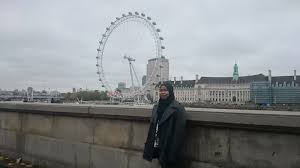 Berikut ini merupakan daftar 25 objek london eye merupakan sebuah roda pengamatan yang terbesar di dunia dengan ketinggian 135 meter atau 433 kaki. Jalan Jalan Tempat Menarik Di Kota London Mommywinwin