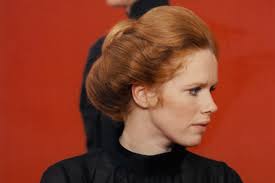Let už byla známou herečkou národního divadla. Liv Ullmann Woman On The Edge Dazed