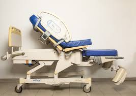 Control to lower the bed into transport position. Hill Rom Affinity P3700 Delivery Bed Ff Trading