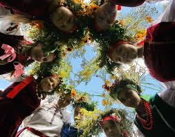 Народный праздник ивана купала это совокупность языческих и христианских традиций. Ukraine Celebrates Feast Of Ivan Kupala On Night Of July 6 7 Celtic Festival Festival Aesthetic Beltane