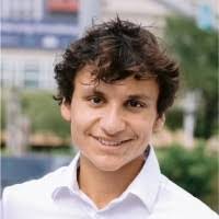 Michelle Vides's Instagram, Twitter & Facebook