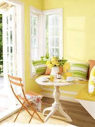 bright decor, yellow room