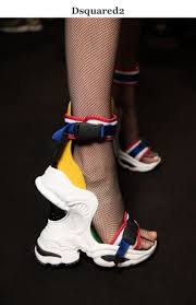 Epingle Par Nia Thompson Sur To Shoes Lovers Chaussures Laides Talons A La Mode Escarpins Visitez la boutique en ligne officielle @ et commandez en ligne. www pinterest co kr
