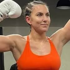 Desean Dixon's Instagram, Twitter & Facebook