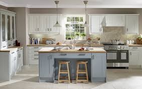 Stamford Snow And Cornflower Blue Shaker Kitchen Kitchen Inspirations Shaker Kitchen