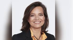 Andrea Laub's Instagram, Twitter & Facebook