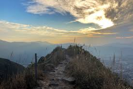 Tai to yan is in the lam tsuen country park in northern hong kong. å¤§åˆ€å±» ç™¼æŽ˜èŠ'è‰ç¾Žæ™¯ä¹‹æ—…