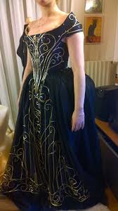 How can i make my historical costume look good? How Can I Make My Historical Costume Look Good Grimilde Malatesta