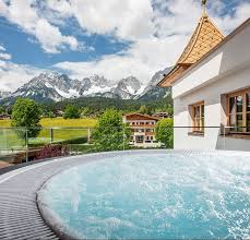 Situated in going am wilden kaiser, this romantic chalet is 1.1 mi (1.7 km) from astberg ski lift and within 3 mi (5 km) of kaiserbad ellmau and hartkaiser gondola. Wellnessresort Seiwald Ruhe Entspannung In Going Am Wilden Kaiser