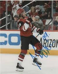 Кемпе сравнивает в меньшинстве / mario kempe ties the game shorthanded. Arizona Coyotes Mario Kempe Signed Autographed 8x10 Photo Coa A Ebay