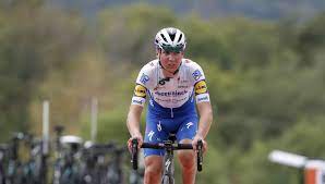 Ik laat alles op me afkomen, zweven is niet aan de orde, zegt vansevenant aan sporza. Neo Pro Mauri Deceuninck Quick Step Cycling Team Facebook