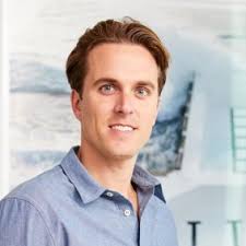 Sydney luxury property: Art dealer Denis Savill to trade Edgecliff for $8.8  million harbour view