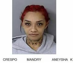 NADA DE SANTA!‼️ ◾Mujer del incidente viral de ayer con la intervención del  tóxico eléctrico, ya había sido fichada anteriormente.