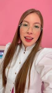 Amanda Baumann's Instagram, Twitter & Facebook