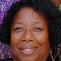 Edna Ross's Instagram, Twitter & Facebook