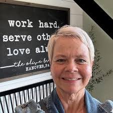 Gina Beckwith's Instagram, Twitter & Facebook