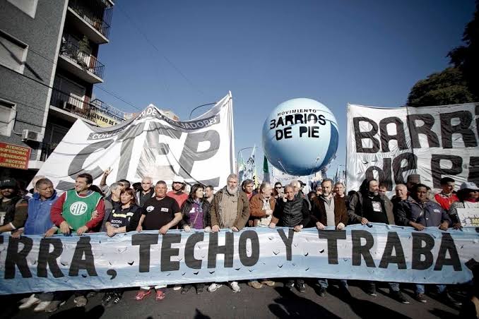 Tierra, Techo y Trabajo | Malas Palabras