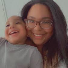 Paris Hilton wore a disguise to keep her son's birth private