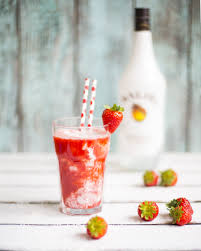 Pina Colada Aardbei Zoete Zusjes Recept In 2020 Aardbeien Pina Colada Cocktail Recepten Zoet