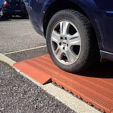 A seconda della versione sono adatte anche ad una posa su supporti in plastica. Piastrella In Plastica Da Esterno E Giardino Drenante Autobloccante 60 M