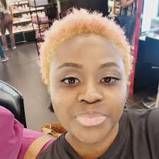 GarrenP] A mysterious but legendary idol Kaito Hibiki is entering Cafe  Glitter