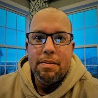 Adam Deering's Instagram, Twitter & Facebook