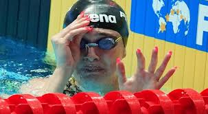 Martina cresce nella città in cui è nata circondata dall. Benedetta Pilato Baby Prodigio Del Nuoto Oro Nei 50 Rana Agli Europei Argento A Martina Carraro