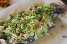 1 sudu besar parutan gula melaka/thai palm sugar; Resepi Ikan Siakap Stim Limau Ala Thai Azhan Co