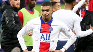 After defending barcelona since 2004, lionel messi finally officially left camp nou after not extending his tenure which ended at the end of the 2020/21 season, due to financial fair play (ffp) problems. Kylian Mbappe Wird Seinen Vertrag Bei Psg Nicht Verlangern