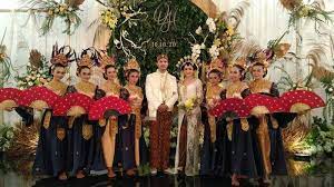 Foto yg lagi akad nikah di kampung. Foto Yg Lagi Akad Nikah Di Kampung Foto Dibayangi Pandemi Corona Pasangan Ini Tetap Langsungkan Pernikahan News Liputan6 Com Pathetic Mylife