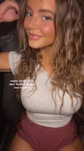 Alexandra Bobo's Instagram, Twitter & Facebook