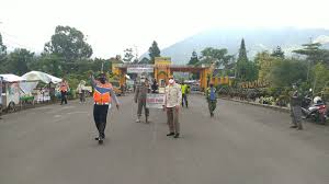 Learn new things in various way. Operasi Yustisi Di Kawasan Wisata Cibodas Cianjur Pengunjung Wajib Tunjukkan Hasil Rapid Atau Swab Test Cianjur Ekspres