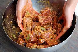 10 Tips Memasak Daging Kambing Biar Empuk Dan Gak Bau Coba Deh Daging Kambing Daging Tips Memasak
