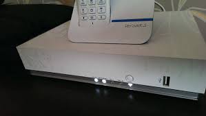 La bbox sensation donne accès au bouquet tv sensation de bouygues telecom, composé des 140 chaînes de base, ainsi qu'à un ensemble de services tv : Test Et Avis De La Bbox Miami De Bouygues Telecom Nalaweb